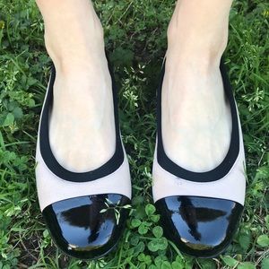 SOLD | Clark’s Cap Toe Ballet Flats